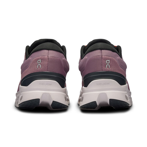 The heel area of this On Cloudstratus 3 has some extra padding.