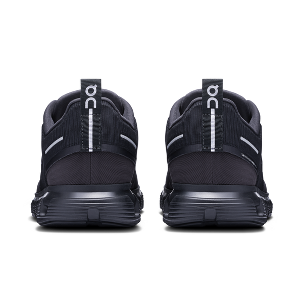 These shoes have a heel tab with the On logo in white.