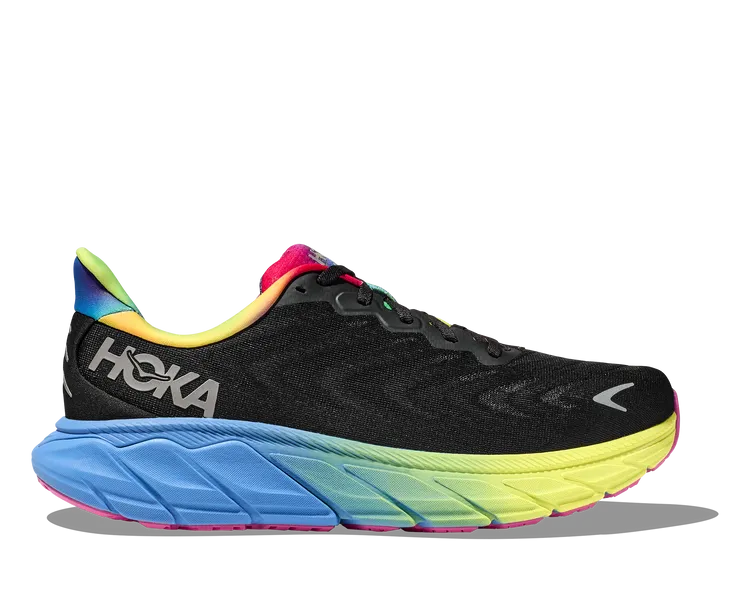 The Men's Arahi 6 from Hoka is surprisingly light for a stability shoe,&nbsp;featuring the same J-Frame as of Hoka Stability shoes.&nbsp;