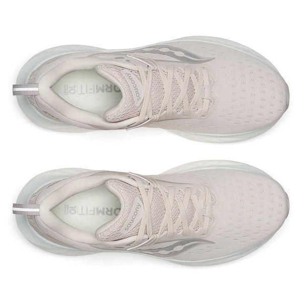 The top down view of the Women's Saucony Triumph 22 shows that the laces are the same color as the upper.