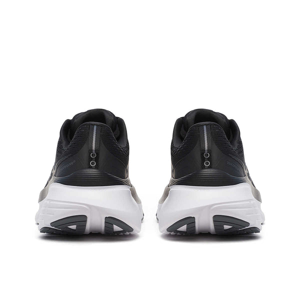 The heel area of this Sucony 18 is black with a white midsole.
