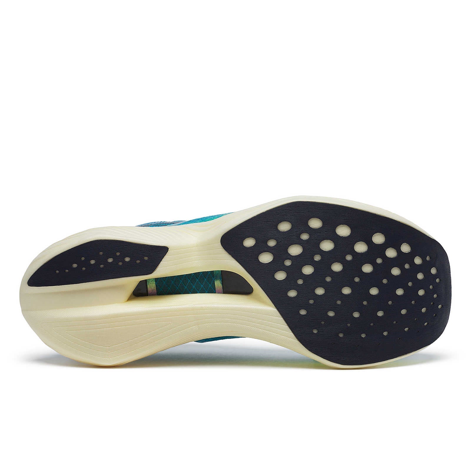 The outsole of the Endorphine Speed has only a very thin strip of rubber to make the shoe very fast