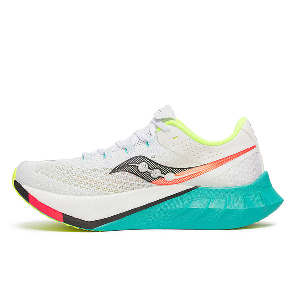 The medial side of this mens shoe has the large Saucony logo.