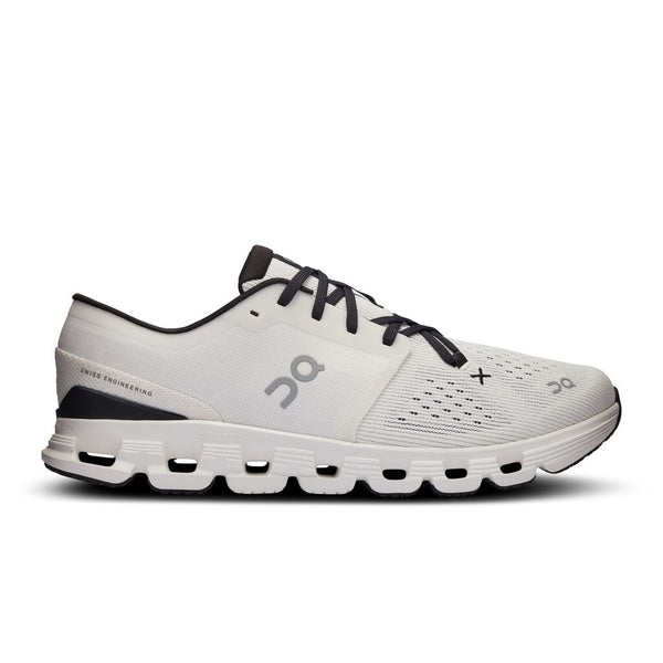 From burpees to box jumps, take on all moves in total comfort with the Men's Cloud X 4 from On