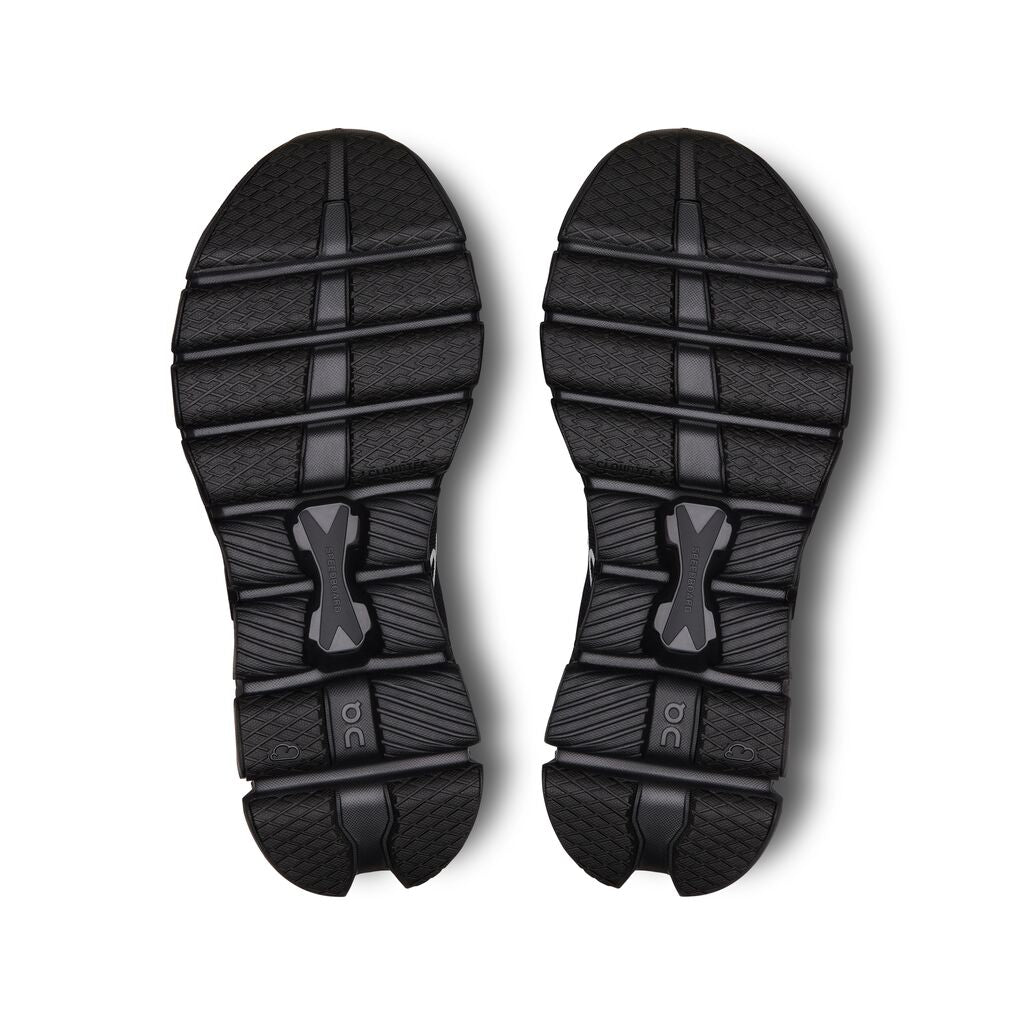 The outsole of the On Cloud X 4 has lateral cuts into teh shoe that helps create additiaonl flexability