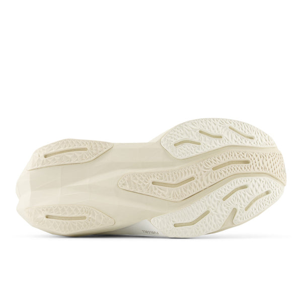 sole view of womens fuel cell rebel v4.
