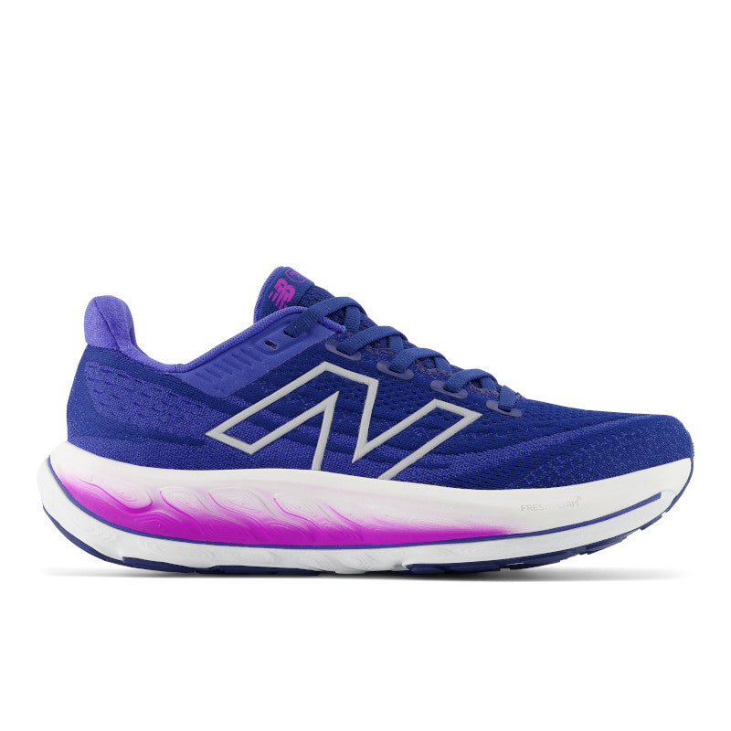 The upper in this Women's Vongo V5 is Marine Blue and has a very soft and textured fit to it the shoe