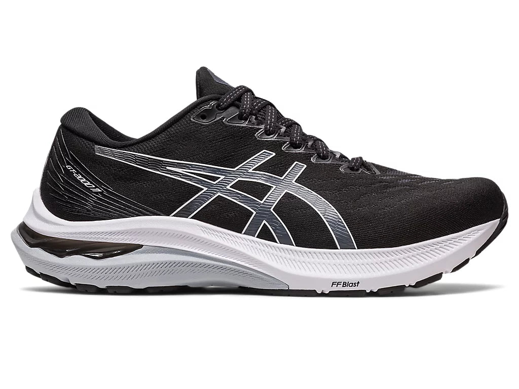 Lateral view of the Women's GT-2000 version 11 in the color Black/White