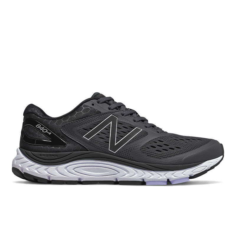 Lateral view of the Women's 840 V4 by New Balance in Black