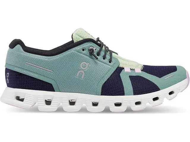 Lateral view of the Women's ON Cloud 5 Push in the color Cobble/Flint