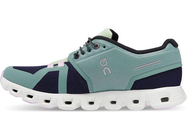 Medial view of the Women's ON Cloud 5 Push in the color Cobble/Flint