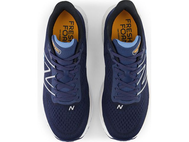 Top view of the Men's New Balance 880 V13 in the color NB Navy