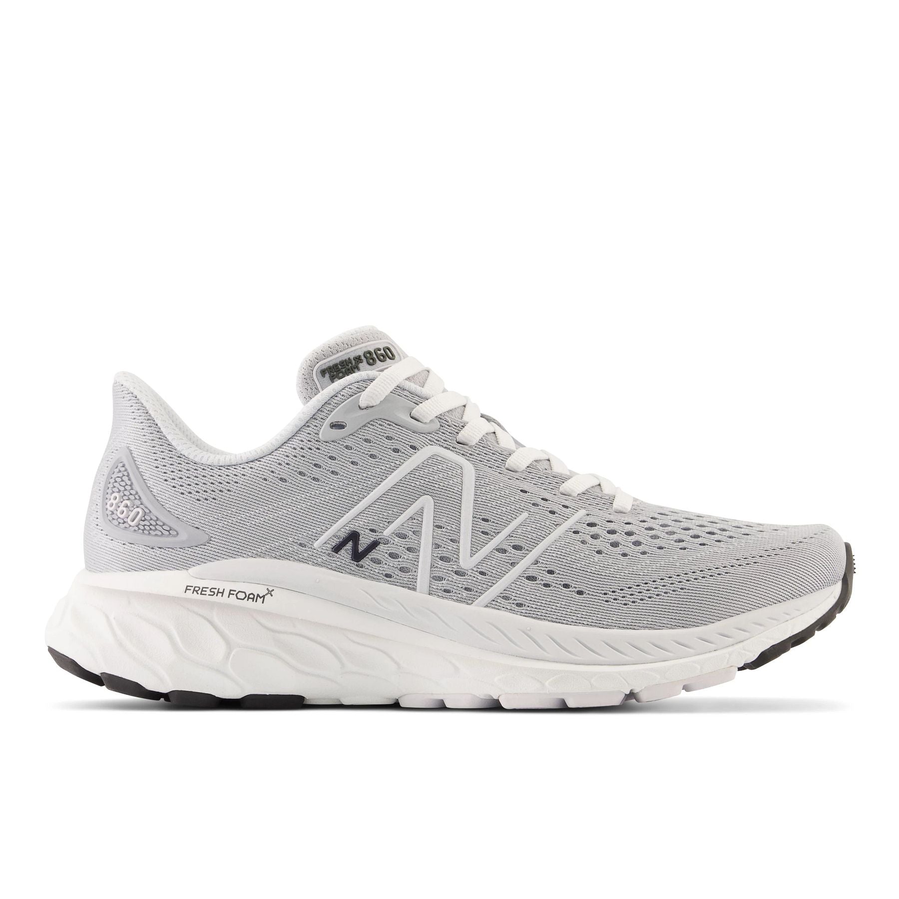 Lateral view of the Women's New Balance 860 V13 in the color Aluminum