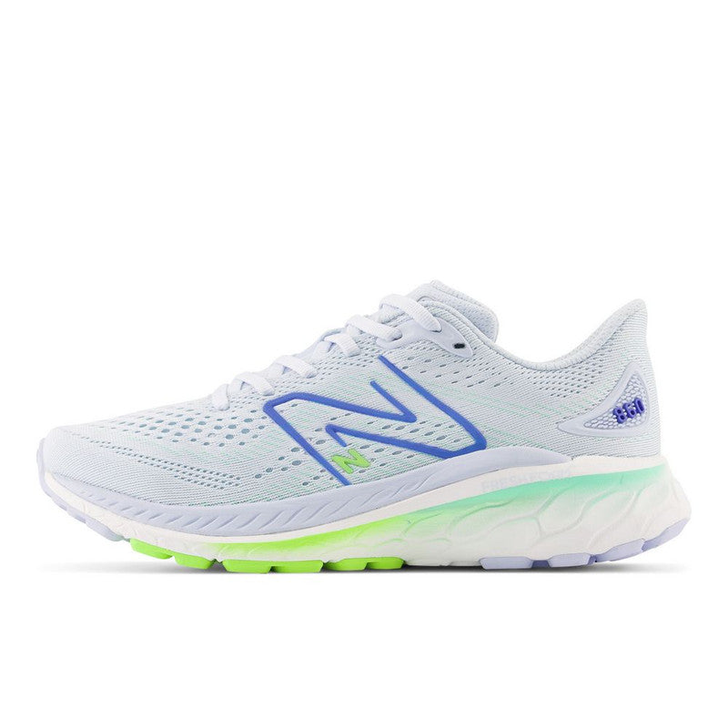 Medial view of the Women's New Balance 860 V13 in the color Starlight/Green/Lapis