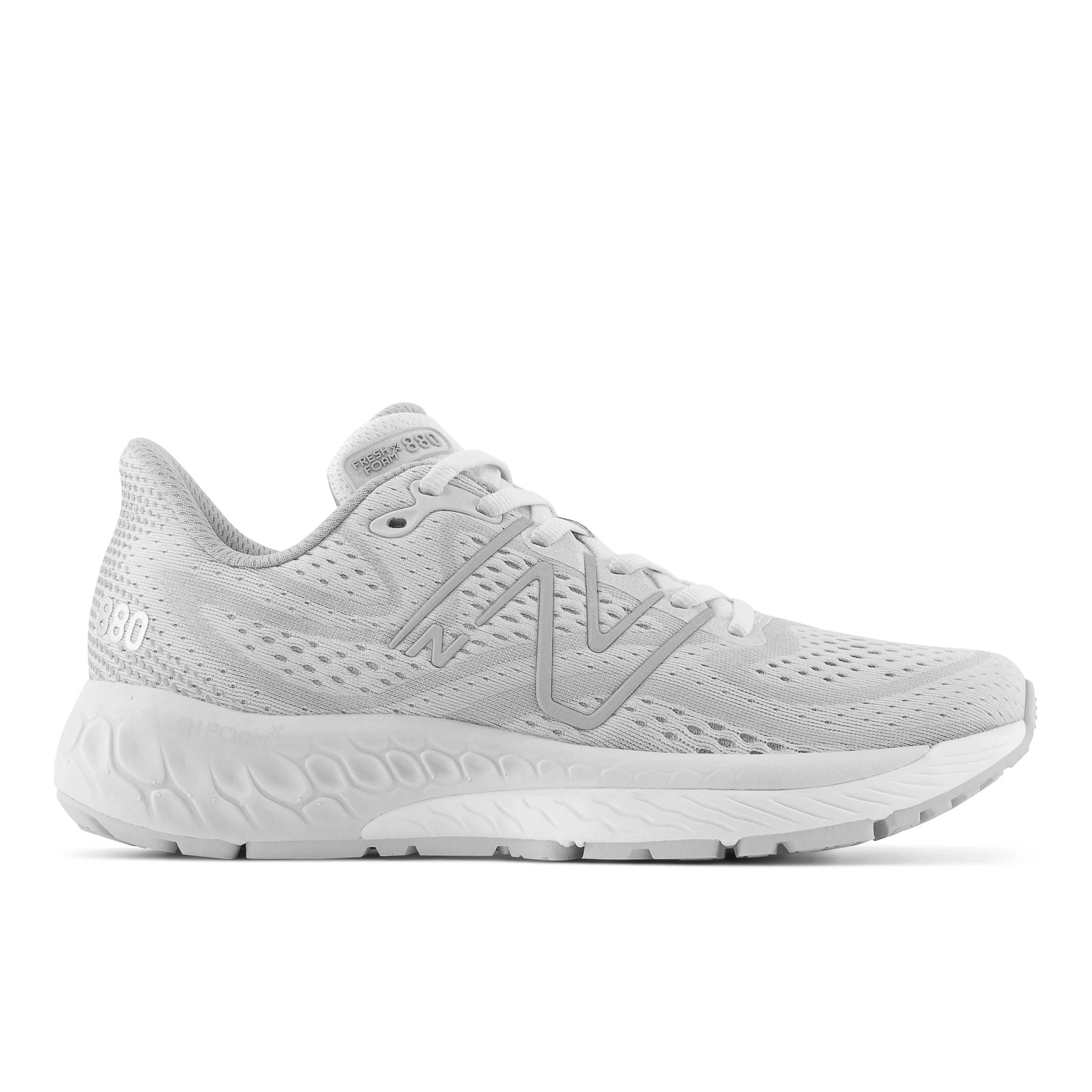 Lateral view of the Women's New Balance 880 V13 in the color White