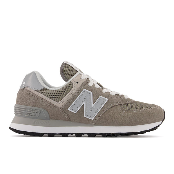 ‘The most New Balance shoe ever’ says it all, right? No, actually. The 574 might be NB's unlikeliest icon. The Women's 574 was built to be a reliable shoe that could do a lot of different things well rather than as a platform for revolutionary technology, or as a premium materials showcase.